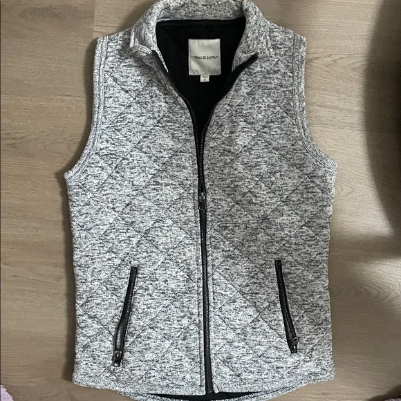 Thread & Supply Gray Quilted Vest - Picture 3 of 3